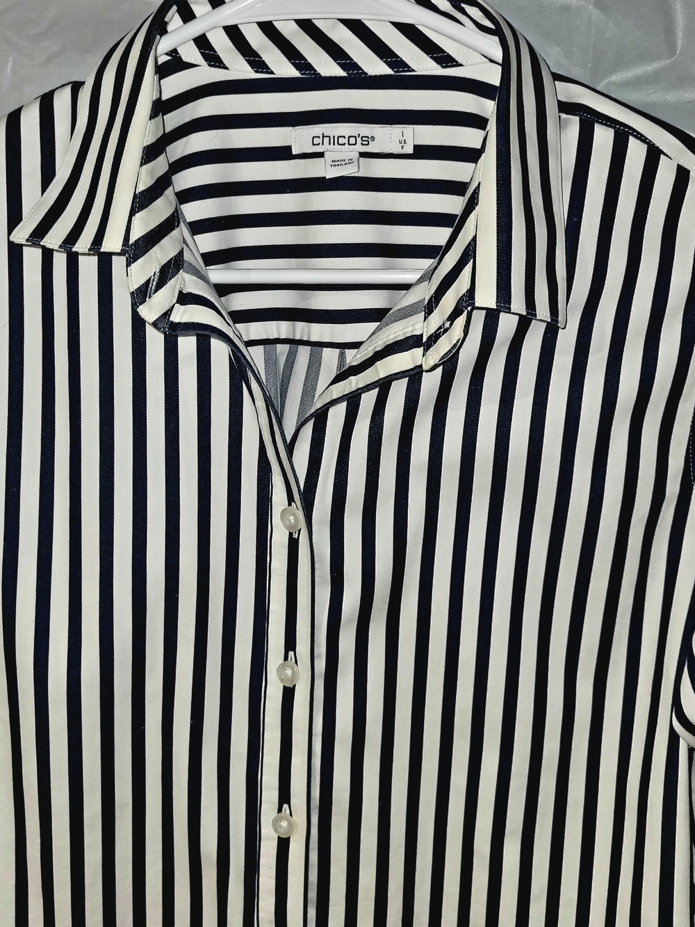 Chico's Men's Black and White Vertical Stripe Button-Down Shirt Size Small